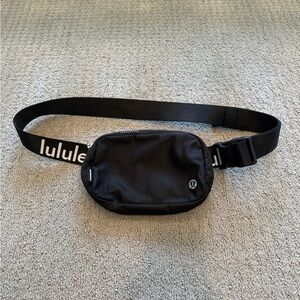 lululemon bag